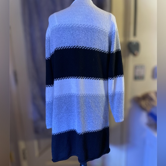 Cardigan - Picture 2 of 2